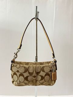 (Kategori: ) berada di . Dikirim oleh mommycl.boutique (ID iklan 1371583153, Gambar 1). Deskripsi: .