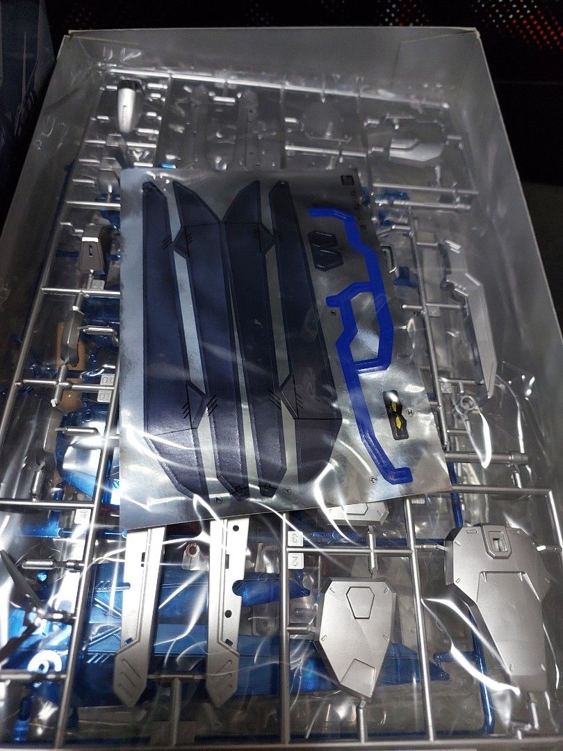 RARE Gundam Museum 1/100 Freedom Gundam Chrome Plated NG Gunpla model kit mobile suit Gundam Seed No grade gunpla (Category: Gundam Model Kits) located in Singapore. Submitted by zackhere (Listing ID 1371580227, Image 3). Description: BNIB Freedom Gundam chrome plated color No grade Japan Bandai Museum exclusive model kit . You can only get this kits during Bandai museum in japan.Rare kit that you can't get in retail shop . It looks good even if 