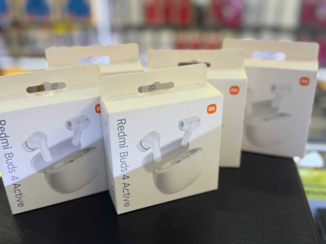 Redmi buds 4 active (Category: Earphones) located in Singapore. Submitted by kencheong (Listing ID 1371582986, Image 1). Description: Brand new in box Check on spot. No warrnty.