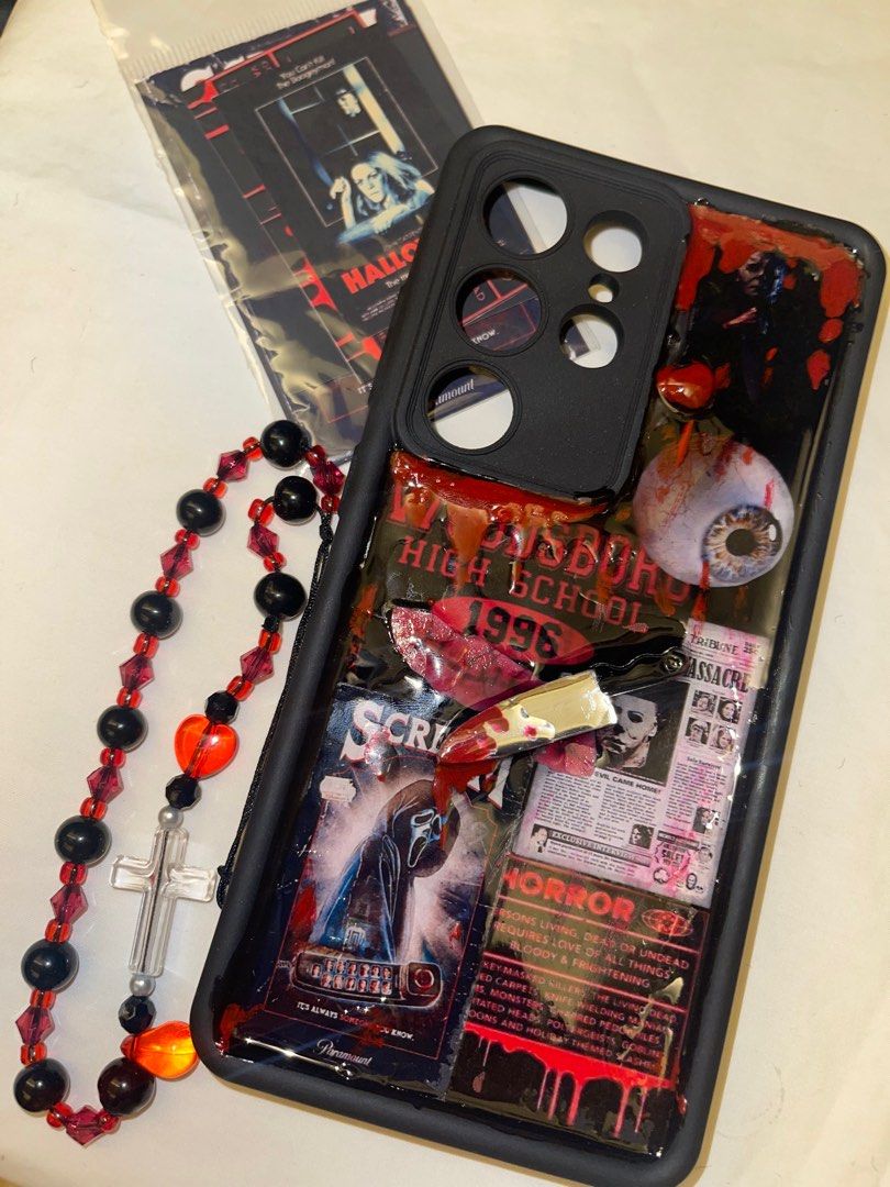 Resin android/iphone phone case w/ free phone charm (Category: Other Mobile & Gadget Accessories) located in Quezon City. Submitted by Kailyn_vv (Listing ID 1371693370, Image 3). Description: I make custom resin phone cases! The starting price is 350. Please dm me to let me know what you like and please be advised that your order will only be able to be delivered within 4-8 days after confirmed order! Support my small business account on IG! @wea