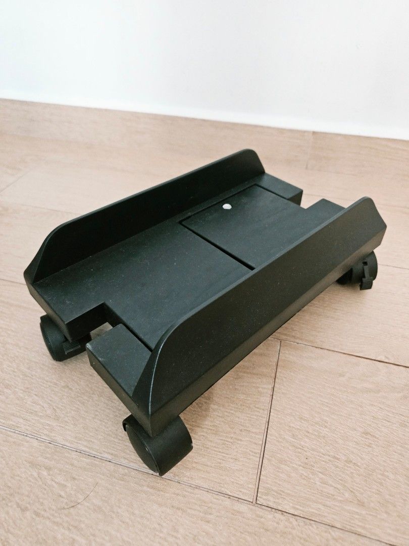Rolling CPU Stand (Category: Other Accessories) located in Singapore. Submitted by olsomica (Listing ID 1371556429, Image 1). Description: * adjustable rolling CPU stand. * deal at my block at telok blangah street 31, or telok blangah CC. * exact cash amount, No paynow..