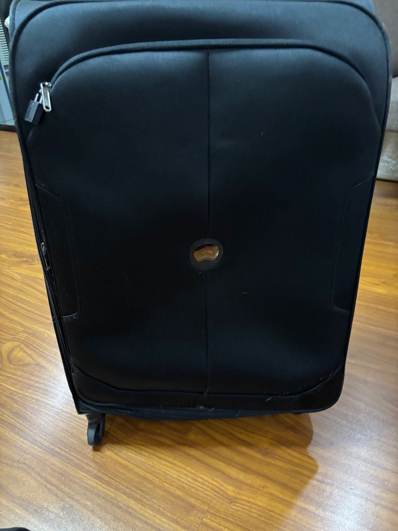 Delsey Large luggage (Category: Luggage) located in Mandaluyong City. Submitted by dsc0313 (Listing ID 1371601899, Image 1). Description: .