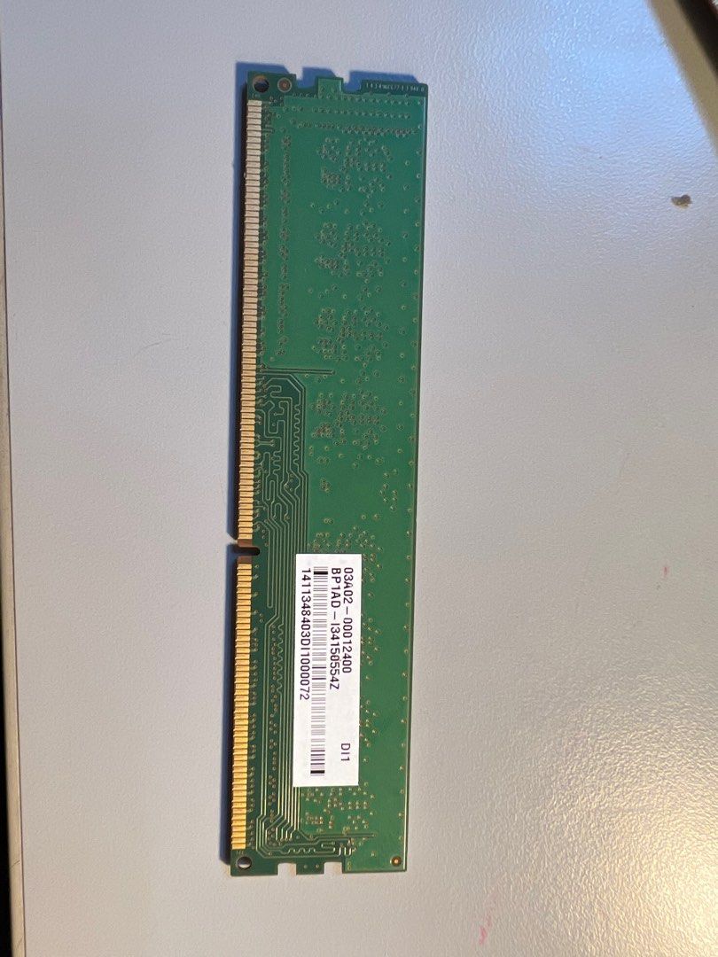 由 lucy386016 (刊登 ID 1371581621，圖片 3) 提交，位於 新北市 (New Taipei) 的 Samsung ddr3 4G (類別：硬碟及儲存裝置)，說明：桌上型電腦用 功能正常。