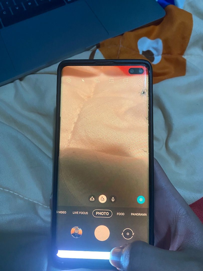 Samsung S10 plus 128 gb (check description for full details) (Category: Samsung) located in Baguio. Submitted by lauri_03 (Listing ID 1371704848, Image 2). Description: Samsung S10 plus originally bought last sept of 2019, og owner ever since issues: -basag sa upper right corner ng screen resulting for a white light to appear underneath the phone -volume button not working -pahirapan sa pagsindi ng phone, need ng ilang tap sa power button pros: m
