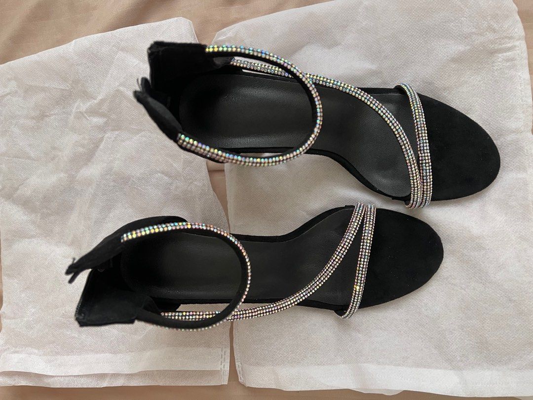 Shein Heels (Category: Heels) located in Cebu City. Submitted by doc_soon (Listing ID 1371606936, Image 2). Description: Size 38 Bought the wrong size. Never been used! Price is negotiable, just send me a pm. No more box. But I can provide any shoebox thats available. .