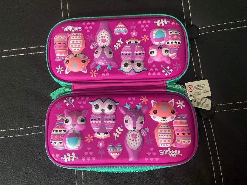 Smiggle hardtop pencil case Brandnew (Category: Babies & Kids Fashion) located in Paranaque City. Submitted by sengloveima (Listing ID 1371553608, Image 3). Description: .
