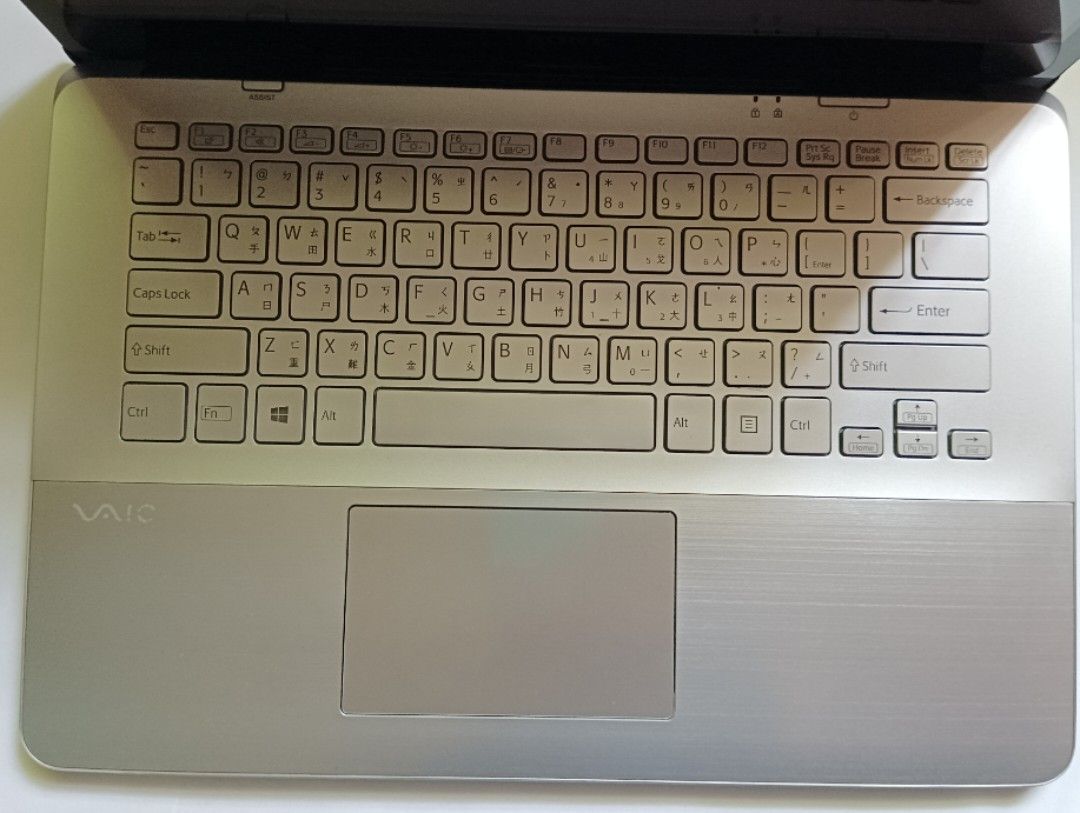 由 welcome889 (刊登 ID 1371642790，圖片 2) 提交，位於 新竹市 (Hsinchu City) 的 SONY VAIO i5/Win10/6Gb/120Gb SSD/14inch (類別：桌上電腦或筆記型電腦)，說明：ENGLISH SETTING LAPTOP LAPTOP AND ADAPTER。