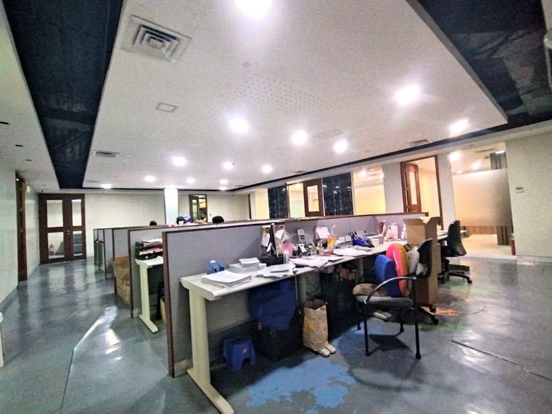 Strata 2000 Ortigas Center 250 sqm furnished office space for rent ...