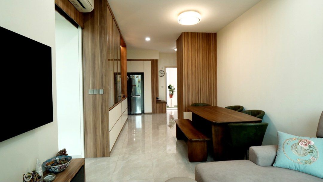SUPER CHEAP ! CANBERRA RESIDENCE $150K RENO, GOOD LOCATION, MUST SELL!!! Canberra Residences62863092480386112