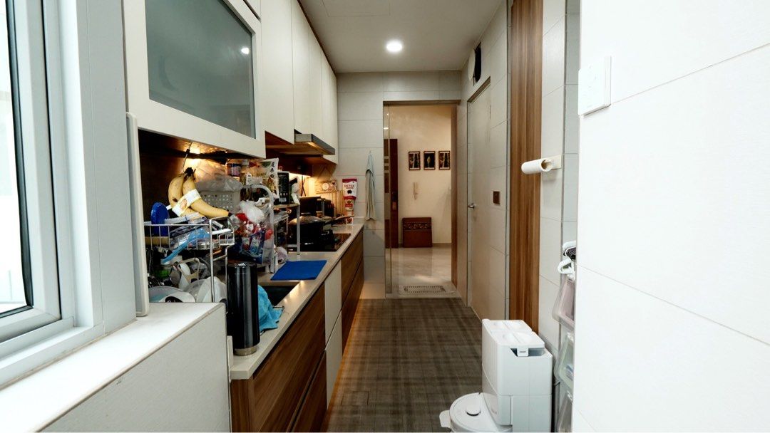 SUPER CHEAP ! CANBERRA RESIDENCE $150K RENO, GOOD LOCATION, MUST SELL!!! Canberra Residences62863092480386111
