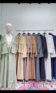 (Category: ) located in . Submitted by oncemore.wardrobe (Listing ID 1371587244, Image 1). Description: .