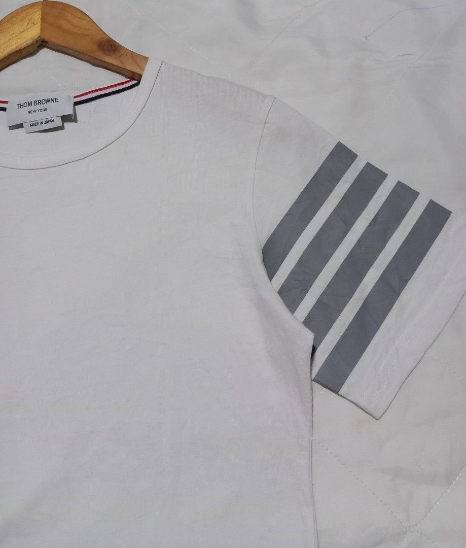 THOM BROWNE (Category: Luxury Apparel) located in San Rafael. Submitted by art3myongthr1ft (Listing ID 1371681395, Image 2). Description: T H O M B R O W N E Excellent condition Good as new White na white, makinis S-M.