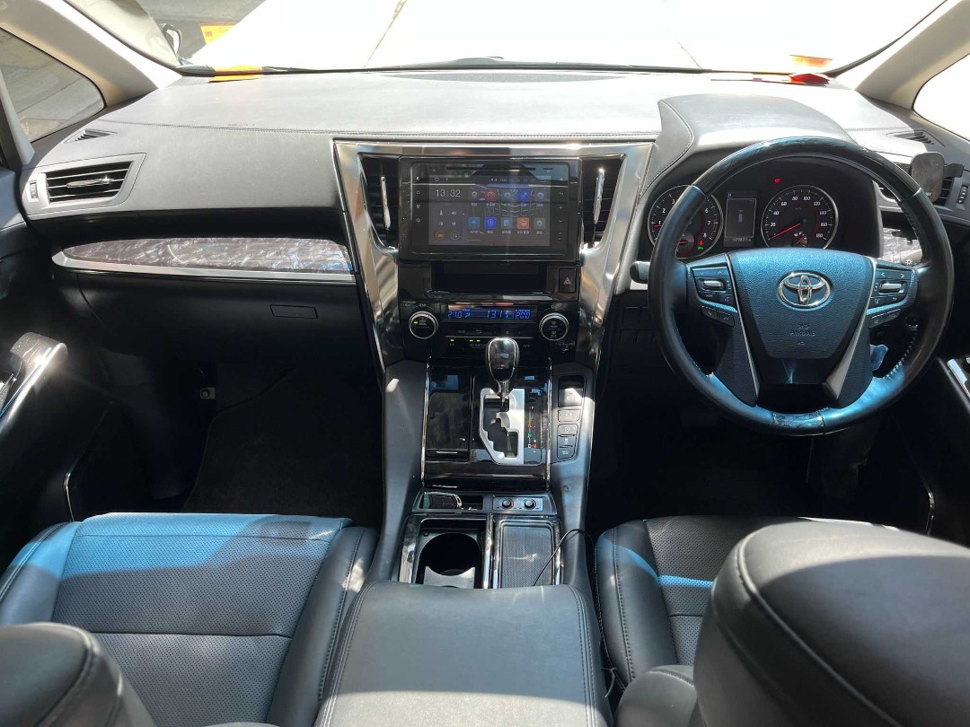 Toyota ALPHARD 3.5 SC Auto498296033662085128