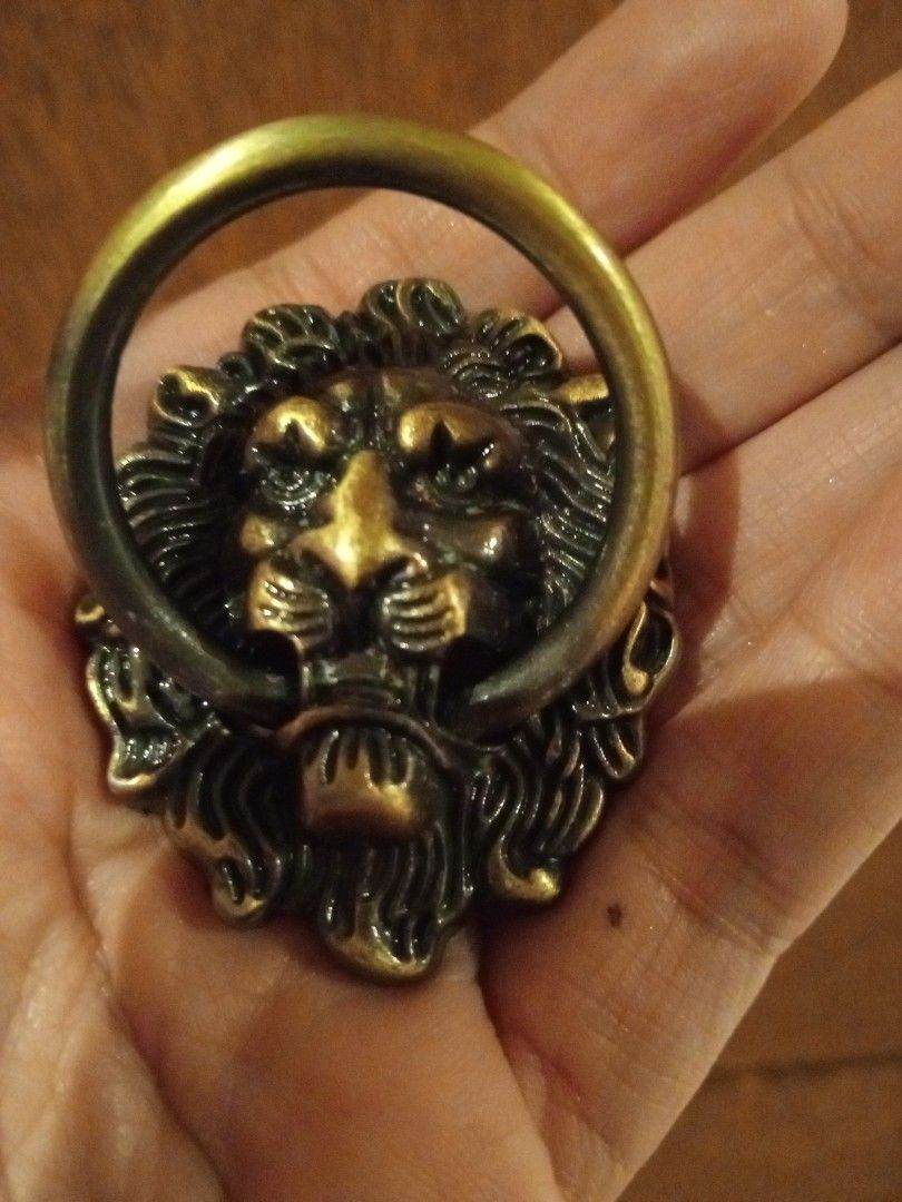 Vintage Brass lion mini door knocker (Category: Locks, Doors & Gates) located in Batangas. Submitted by girlmeetspurple (Listing ID 1371694103, Image 3). Description: can be used also as cabinet pull knob.