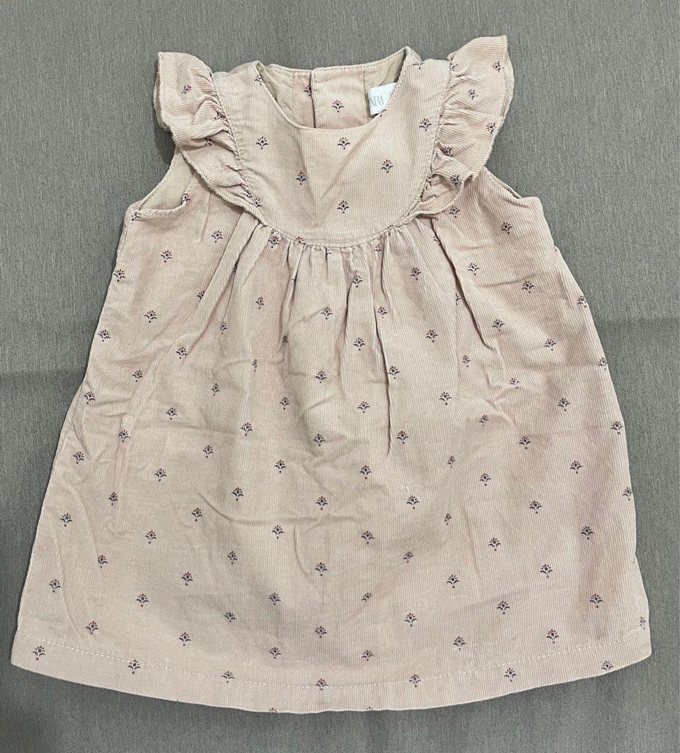 Zara dress for 9-12 months (Category: Babies & Kids Fashion) located in Manila. Submitted by ramona.una (Listing ID 1371602145, Image 1). Description: .