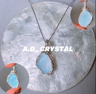 (🤩Bright light on both front and back + no black spots) 🩵 Madagascar 🇲🇬 Blue Moonstone Pendant 💖 $198 ❤️ (Extremely bright light on both sides, the glow is incredibly beautiful, you won't regret owning it in person 👍🏻 No black spots, once missed you can't find such a perfect one again, truly don't miss this double-sided glowing natural stone with beautiful shape 👍🏻👍🏻👍🏻)64244796317826110