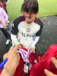 （分類：）位於 。 由 bvb2007 提交（商品編號 1371884309，圖片 1）。簡介： 。