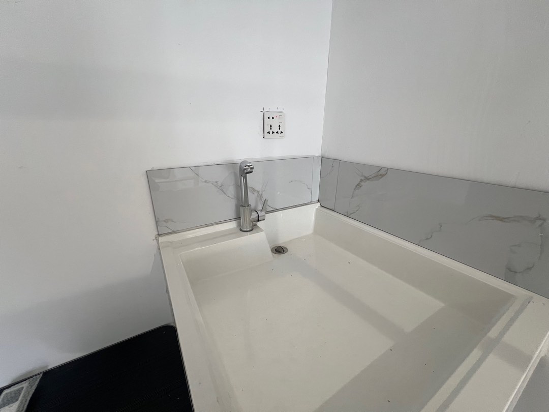 觀塘工廈出租 有窗 有獨立廁所63438021624833114