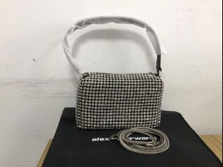 （分類：）位於 。 由 twtw615 提交（商品編號 1371834512，圖片 1）。簡介： 。
