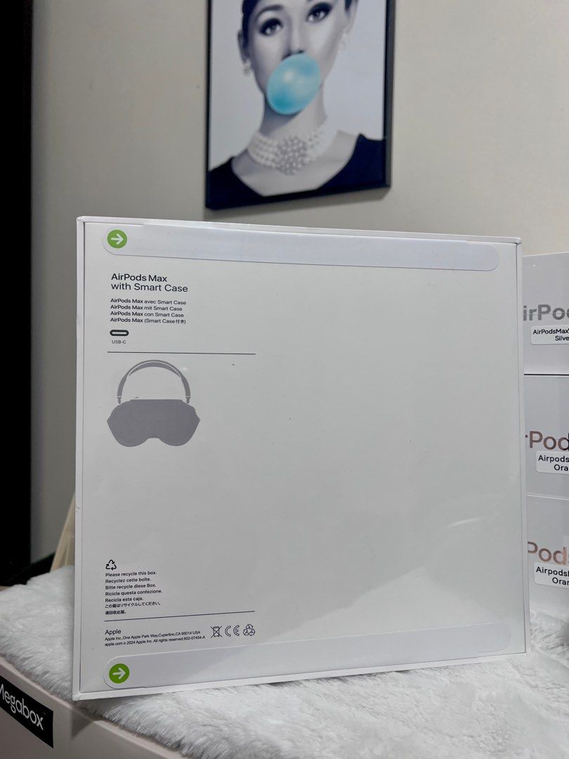 AIRPODS MAX (Category: Earphones) located in Manila. Submitted by bernalizahhhh (Listing ID 1371792440, Image 2). Description: PM FOR MORE DETAILS 💌 COD and PICK UP 🫶🏻.