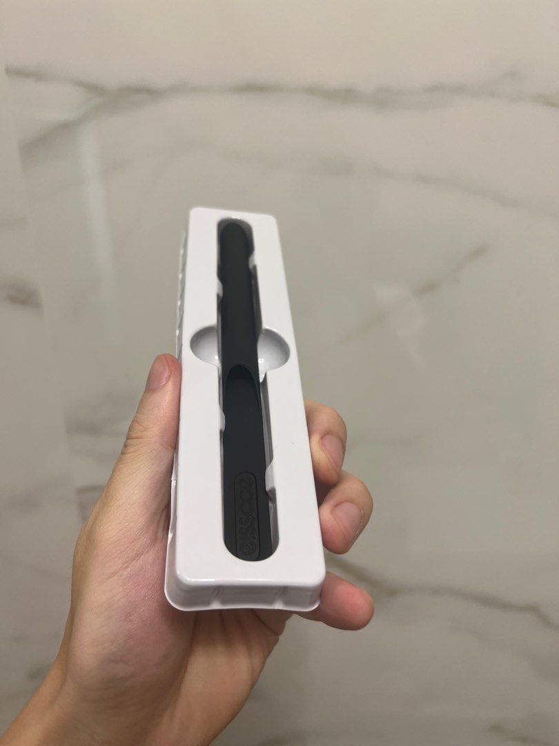 由 mtyan53356476 (刊登 ID 1371876769，圖片 3) 提交，位於 新北市 (New Taipei) 的 apple pencil兼容2代筆套黏貼保護套 (類別：其他電腦及電子周邊產品)，說明：全新～僅拆檢 🦐賣300多。