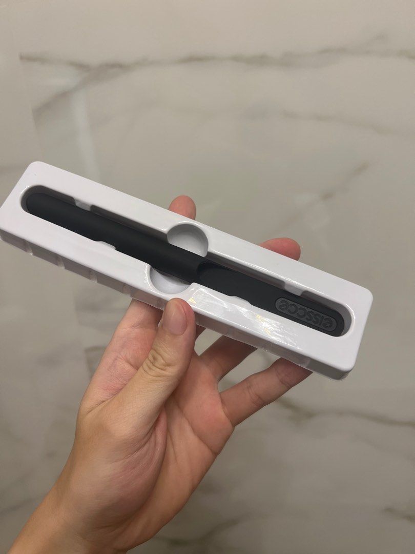 由 mtyan53356476 (刊登 ID 1371876769，圖片 2) 提交，位於 新北市 (New Taipei) 的 apple pencil兼容2代筆套黏貼保護套 (類別：其他電腦及電子周邊產品)，說明：全新～僅拆檢 🦐賣300多。