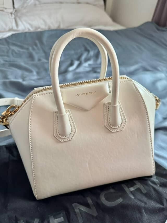 Authentic Givenchy mini antigona (Category: Luxury Bags & Wallets) located in Manila. Submitted by missyyyxx (Listing ID 1371900289, Image 1). Description: authentic💯 slightly nego for sure buyer excellent condition orig price on tag complete inclusions so pretty in Ivory color!.