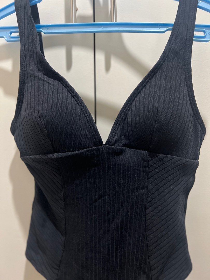 Black One Piece (Category: Bikinis & Swimsuits) located in Makati City. Submitted by findingkat (Listing ID 1371782530, Image 2). Description: Black One-Piece Used once Excellent condition May be used as a top.