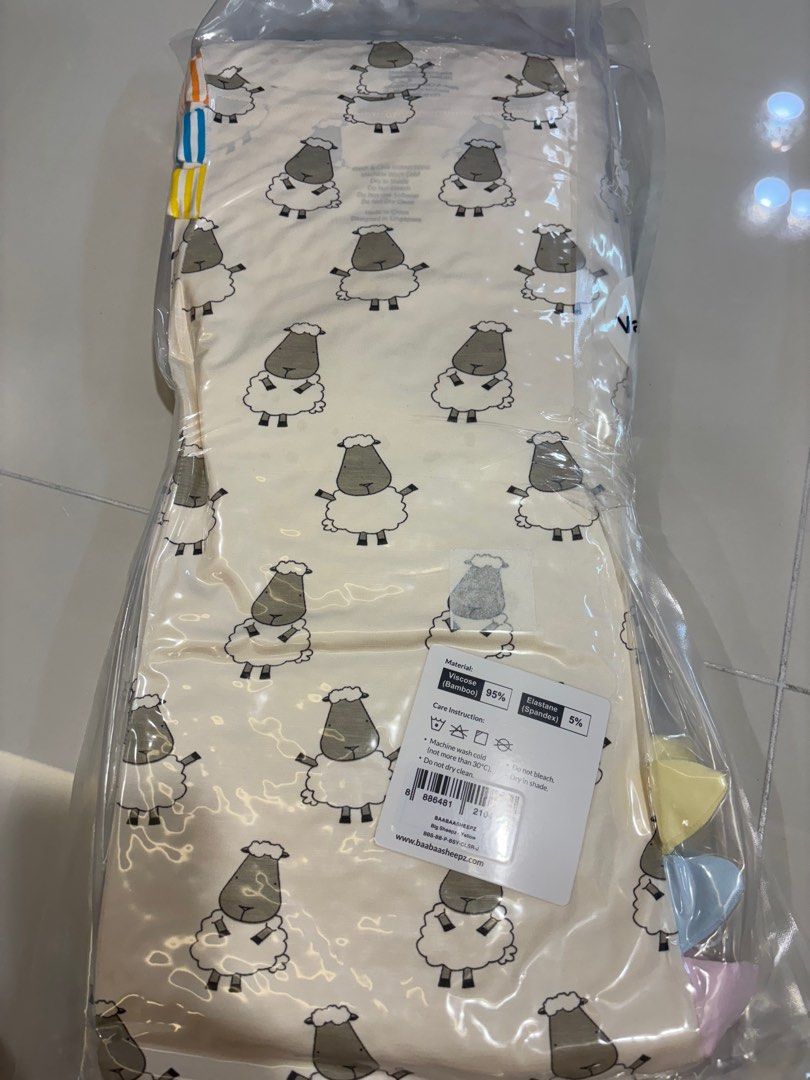 Brand New Jumbo Baa Baa Sheepz X 2 (Category: Childrens' Beds) located in Singapore. Submitted by haydenley_joy (Listing ID 1371848339, Image 2). Description: Each set $60 .
