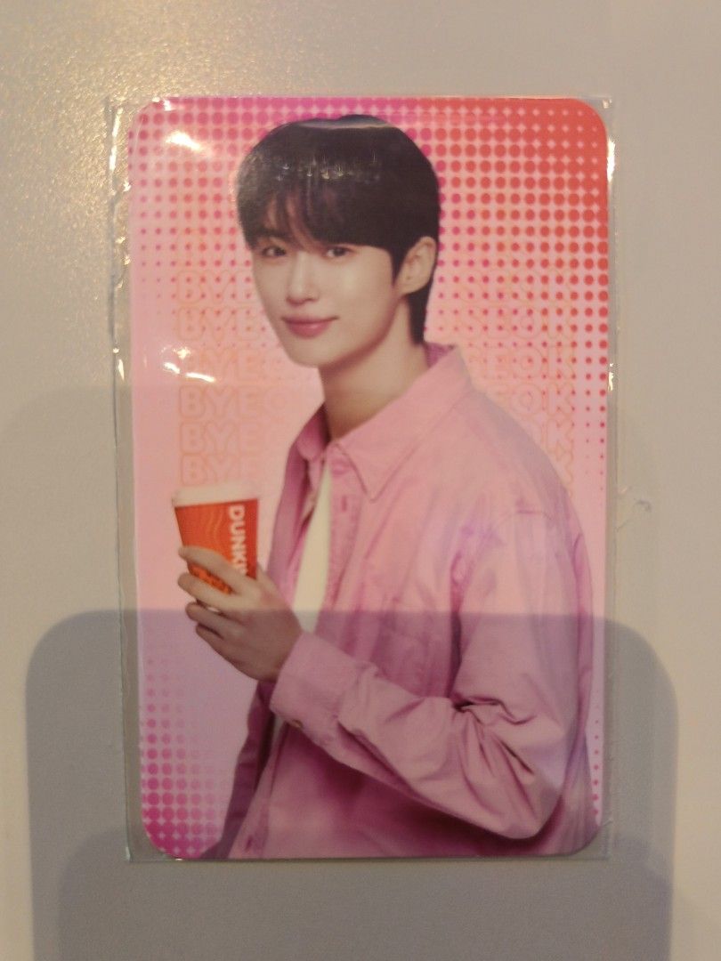 Byeon Woo-seok Dunkin Official Photocard (2nd version) (Category: K-Wave Merchandise) located in Dasmarinas. Submitted by bernardjaudian98 (Listing ID 1371789229, Image 1). Description: With free plastic sleeve and toploader Payment thru GCash/BDO Pay.
