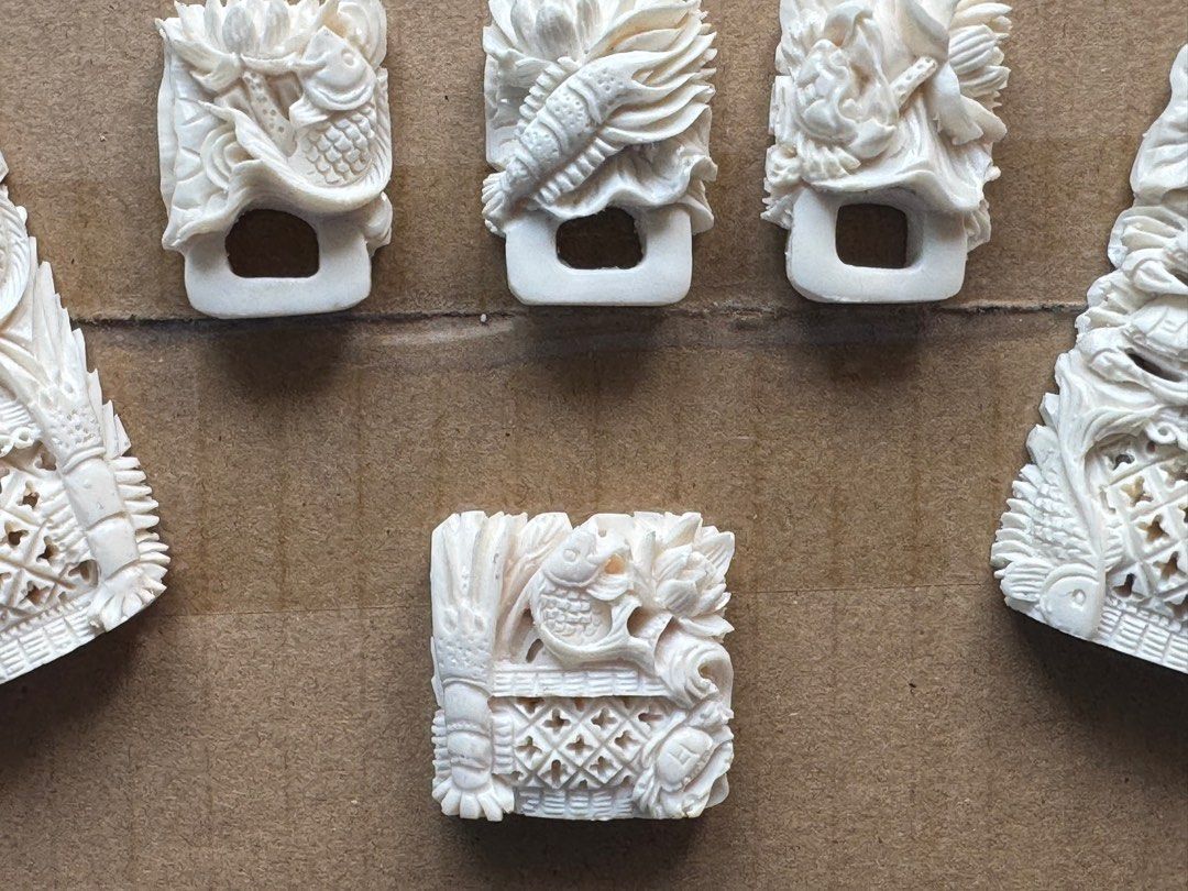 Cage Deco Accessories Set(Puteh) (Category: Homes & Other Pet Accessories) located in Singapore. Submitted by brobro (Listing ID 1371878759, Image 2). Description: Indian White-Eye•Oriental White-Eye Mata Puteh•Pleci•Zosterops 2 Design Available For Individual Preference Carving Detail Design Material Chat To Deal 💭 Thank you... 🤝 👉🏽Add Other Item For FOC Postage www.carousell.com.sg/brobro #petsupplies/home&otherpetaccessories/search• .