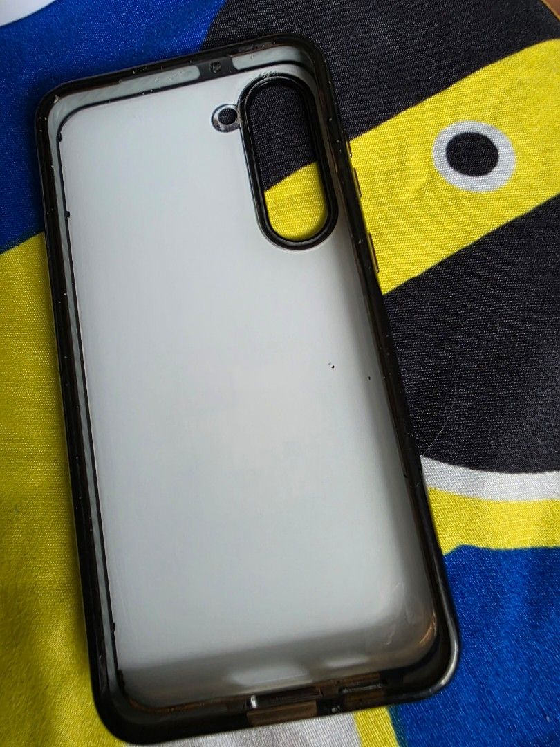 Casetify - Hello kitty witb box for Samsung s23 plus (Category: Cases & Sleeves) located in Mandaluyong City. Submitted by jayjaybarrientos (Listing ID 1371763434, Image 3). Description: bought in hong kong worth 3k last year oct 2024 complete with box.