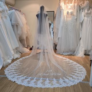 (Category: ) located in . Submitted by kgown_bridal (Listing ID 1371818468, Image 1). Description: .