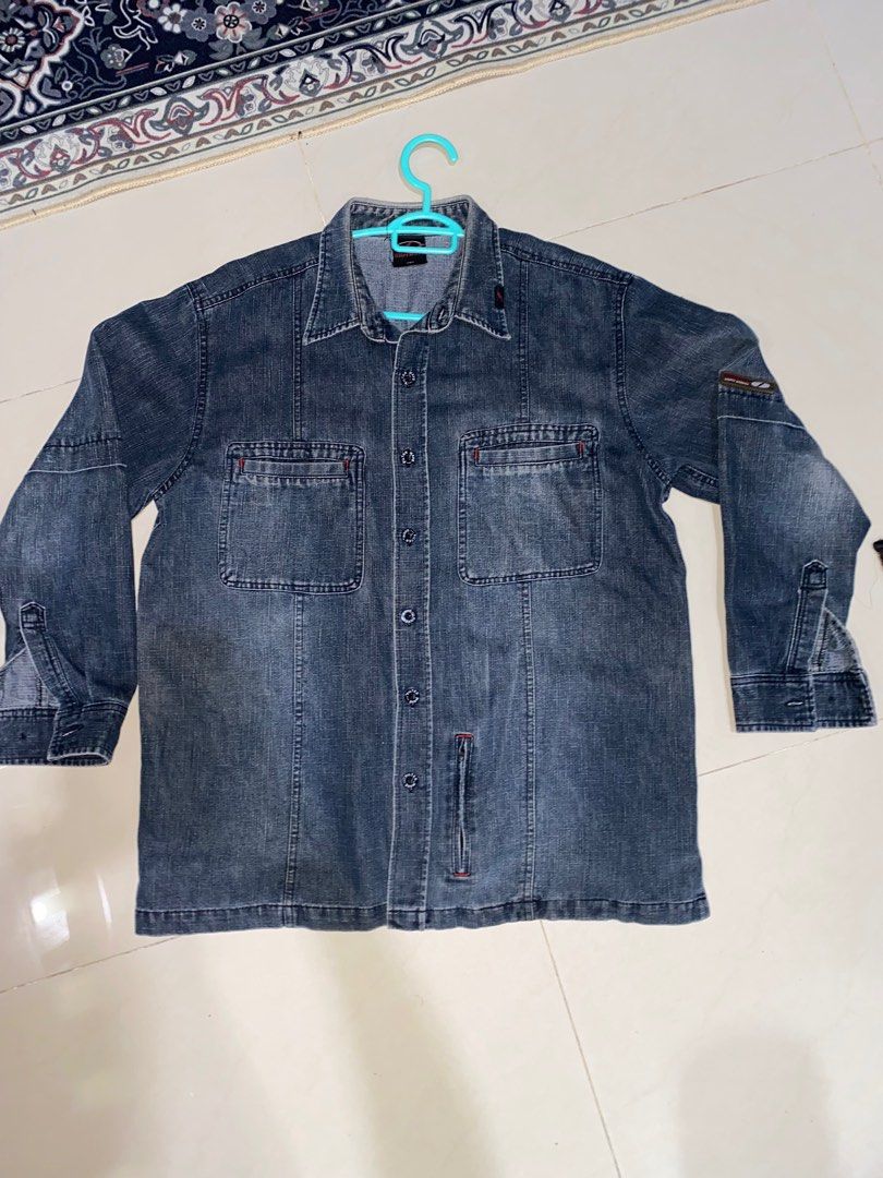 Denime Jacket (Category: Coats, Jackets and Outerwear) located in Kota Bharu. Submitted by flotify (Listing ID 1371892420, Image 1). Description: Pit 23.5 Labuh 28 . Condition 9/10 Boleh buat gi class/ride moto.