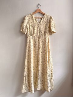 (Category: ) located in . Submitted by worn.only.once (Listing ID 1371790980, Image 1). Description: .