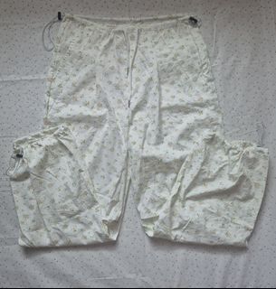 (Category: ) located in . Submitted by jiwonverse (Listing ID 1371772002, Image 1). Description: .