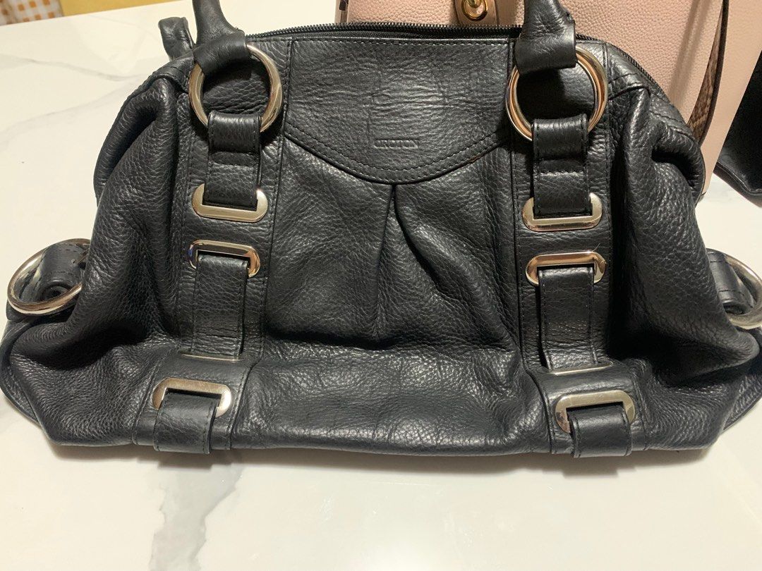 Guess/Aldo/Oroton Shoulder Bag (Category: Shoulder Bags) located in Baguio. Submitted by 25thlu (Listing ID 1371848474, Image 3). Description: All items are authentic Guess Black Shoulder Bag Aldo Pink Shoulder Bag OROTON Black Shoulder Bag Condition:9.5/10 for all bags RFS:Declut Pls send me a msg for price and more pics. Thank you!.