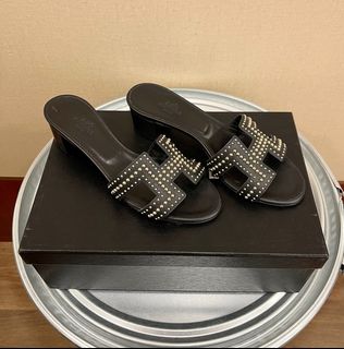 (Category: ) located in . Submitted by emishouseofluxe (Listing ID 1371752827, Image 1). Description: .