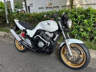 (Category: ) located in . Submitted by idealmotoringauto (Listing ID 1371776738, Image 1). Description: .