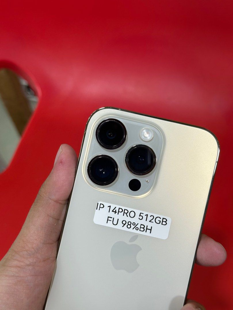 iPhone 14 Pro 512GB Factory Unlock No Issue (Category: iPhone 14 Series) located in Pasig City. Submitted by FarAndRayShop (Listing ID 1371776679, Image 2). Description: OPEN FOR SWAP/SELLING/BUYING (RFS: Buy and Sell) Price: 38,499 iPhone 14 Pro 256GB •FACTORY UNLOCK •NO HIDDEN ISSUES •TEST TO SAWA •Authentic Phone Physical store in Greenhills Shopping Center XC-07 Stall Number Look For Rayray Or Anika NO CASH INSTALLMENT We are open also for : 