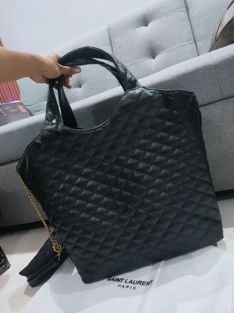 Japan preloved iCare tote bag (Category: Luxury Bags & Wallets) located in Cebu City. Submitted by elcoleccion21 (Listing ID 1371896157, Image 3). Description: Japan Preloved bag Genuine caviar leather No flaws.