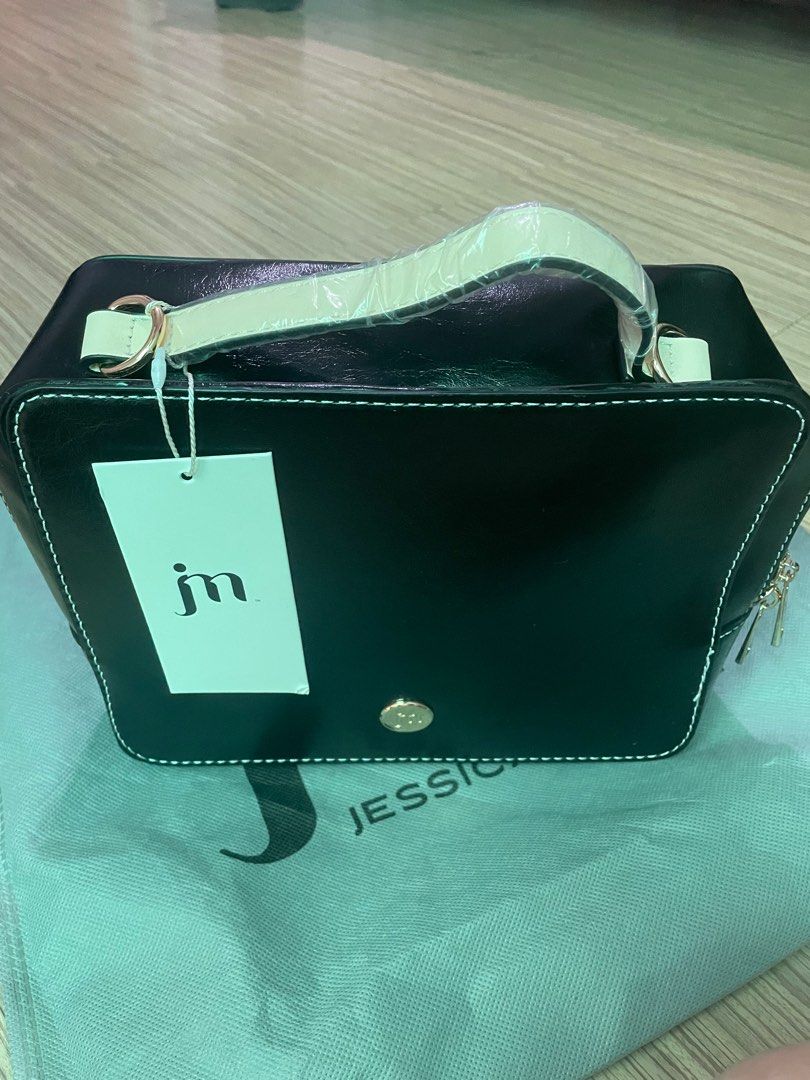 Jessica Moore Bag (Category: Shoulder Bags) located in Quezon City. Submitted by bongsi0930 (Listing ID 1371773280, Image 1). Description: Brand new Jessica Moore textured camera bag.