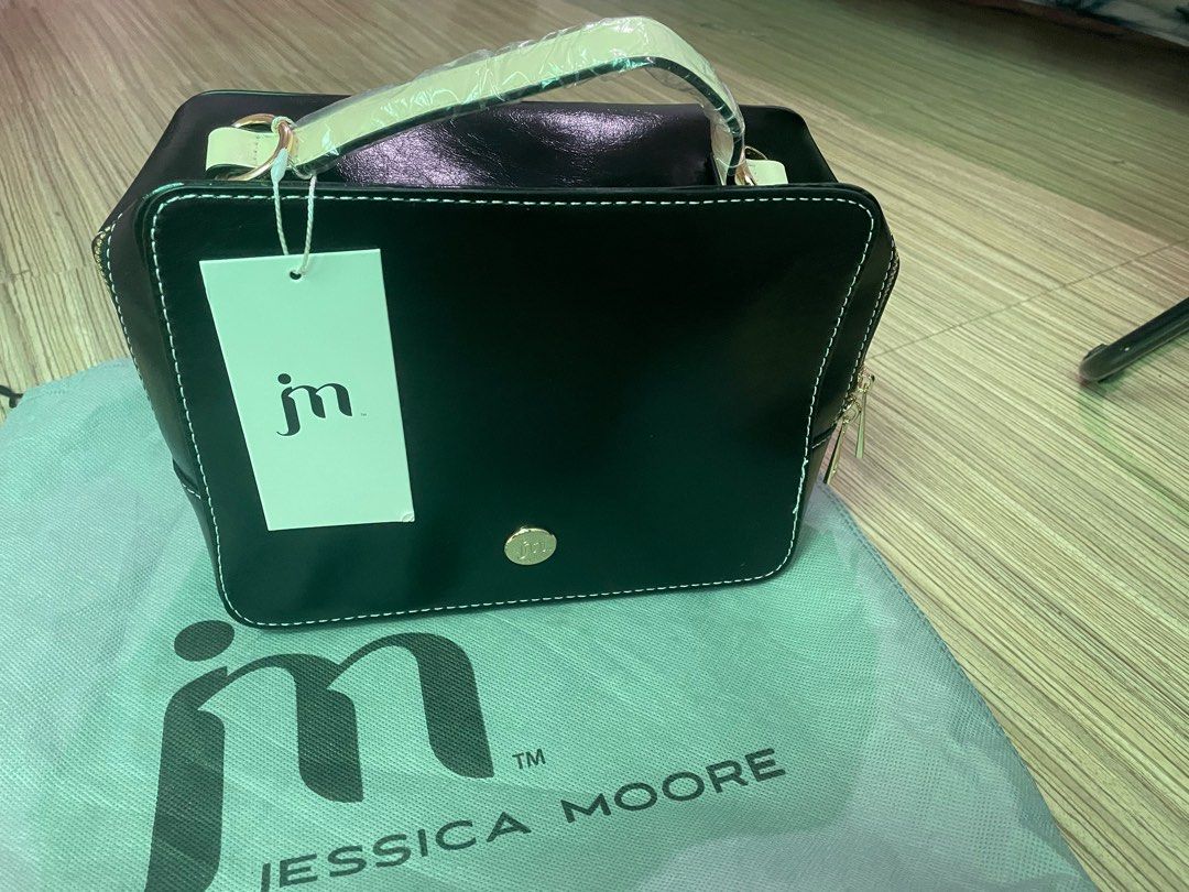 Jessica Moore Bag (Category: Shoulder Bags) located in Quezon City. Submitted by bongsi0930 (Listing ID 1371773280, Image 3). Description: Brand new Jessica Moore textured camera bag.