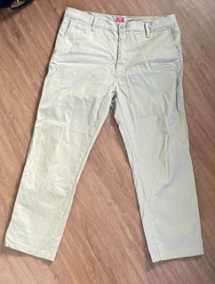 (Category: ) located in . Submitted by closettoyoumnl (Listing ID 1371785862, Image 1). Description: .