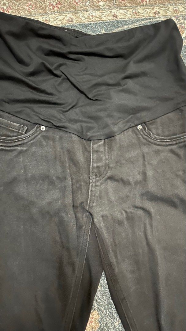Maternity jeans (Category: Maternity wear) located in Alor Gajah. Submitted by fatinhamimi (Listing ID 1371761801, Image 3). Description: Fit s-m size Lightly used Good condition Bought at 9months boutique at rm170++ Want to clear wardrobe Sellinh for rm20 only.