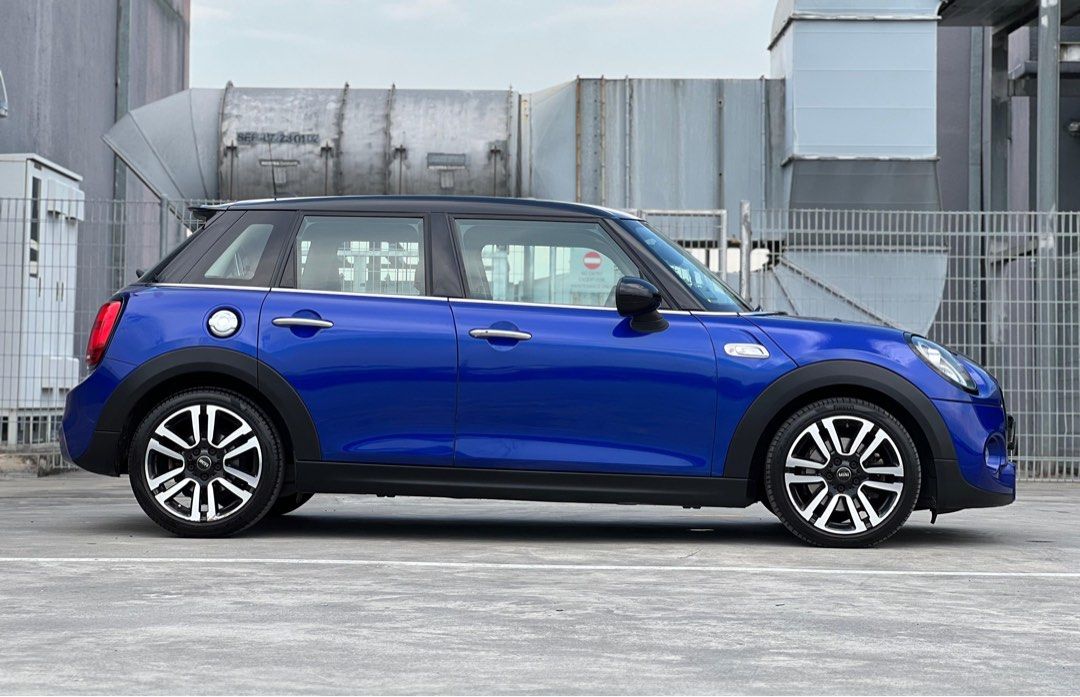 MINI Cooper S 2.0 5-Door (A)62872684606466113