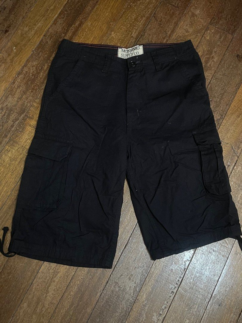 Mossimo Cargo Shorts (Category: Shorts) located in Baguio. Submitted by Pampolina2600 (Listing ID 1371899764, Image 1). Description: Mossimo Cargo Shorts Legit item From personal US Box 10/10 Condition Blue W32” Open for Shippinb .