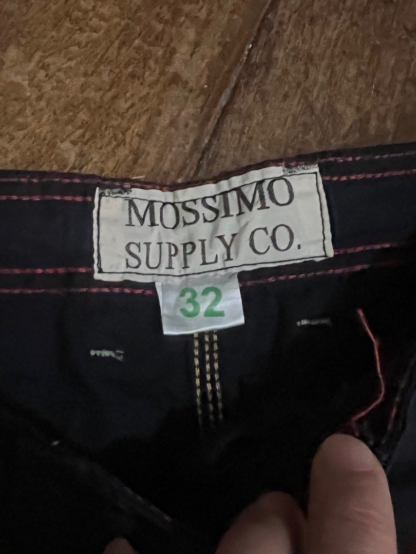 Mossimo Cargo Shorts (Category: Shorts) located in Baguio. Submitted by Pampolina2600 (Listing ID 1371899764, Image 3). Description: Mossimo Cargo Shorts Legit item From personal US Box 10/10 Condition Blue W32” Open for Shippinb .