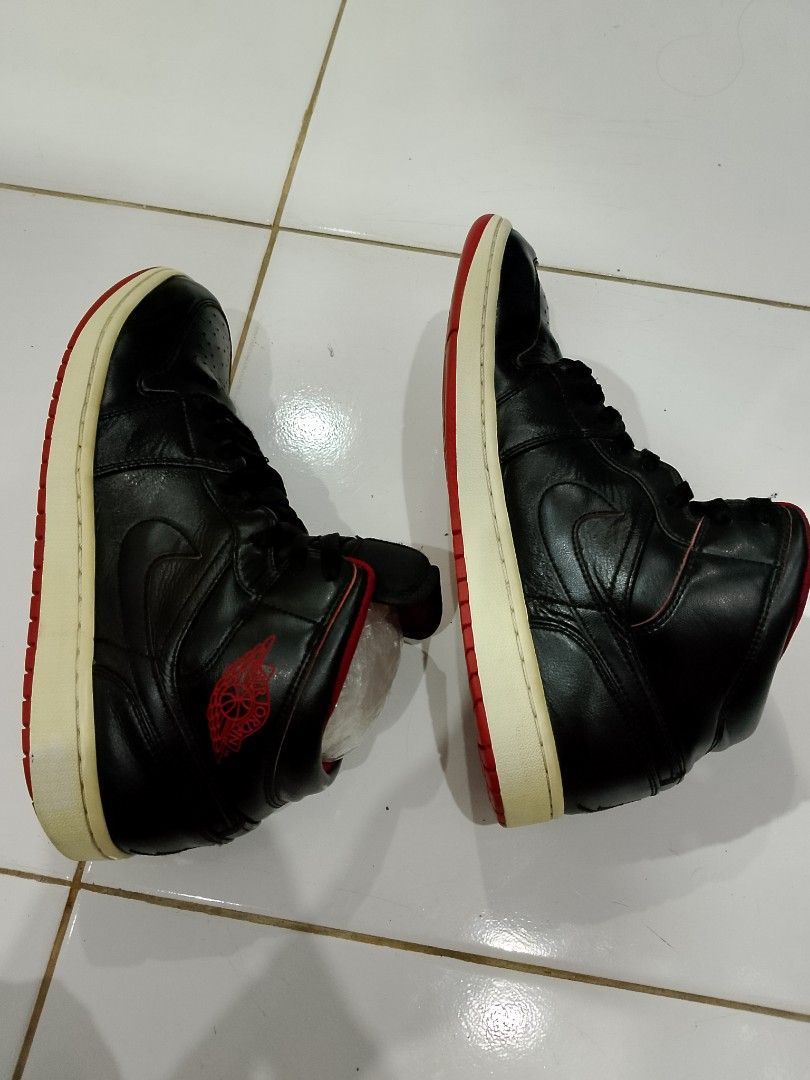 Nike Air Jordan Mid Retro Black Red, Fesyen Pria, Sepatu
