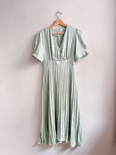 (Category: ) located in . Submitted by worn.only.once (Listing ID 1371791785, Image 1). Description: .